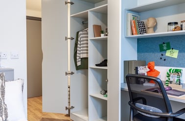 Bronze En Suite, Winfield Court, The Island Quarter, Lace Market, Nottingham - Image 3